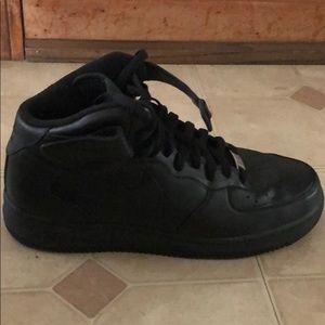 Air Force Ones Mid-Tops